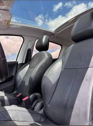 PEUGEOT 208 1.6 ALLURE 16V FLEX 4P AUTOMÁTICO